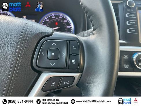 Used 2019 Toyota Highlander XLE image 14
