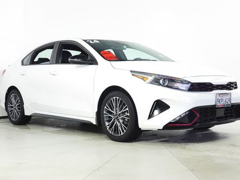 Used 2024 Kia Forte GT-Line image 4