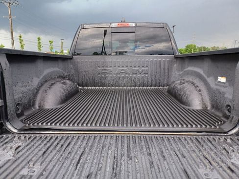 Used 2019 RAM 1500 Big Horn AWD/4WD image 32