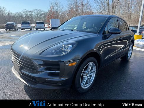 Used 2020 Porsche Macan image 4