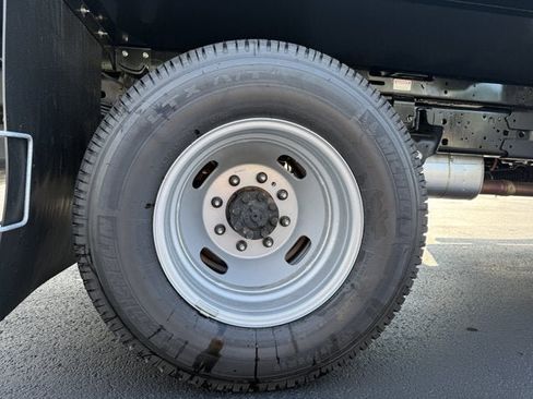 New 2026 Ford F350 XL w/ XL Chrome Package AWD/4WD image 9