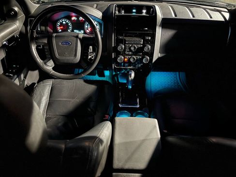 Used 2010 Ford Escape Limited image 24