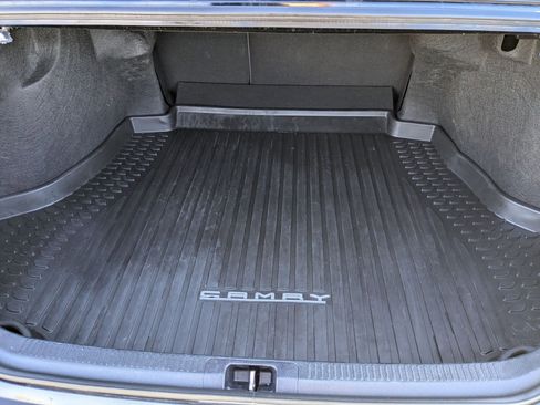 Used 2024 Toyota Camry SE image 29