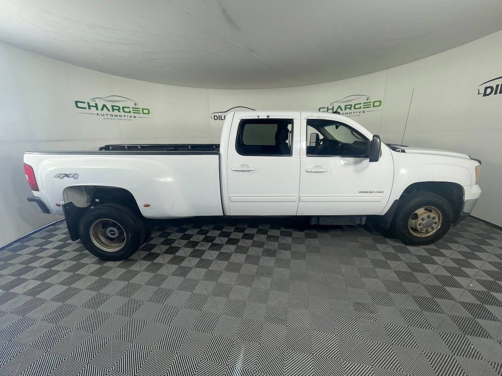 Used 2013 GMC Sierra 3500 SLE AWD/4WD image 2