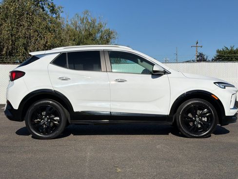 Used 2024 Buick Encore GX Sport Touring AWD/4WD image 3