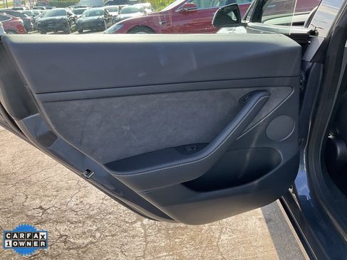 Used 2023 Tesla Model 3 Standard Range image 32