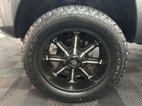 Used 2015 Toyota Tacoma 4x4 Double Cab w/ TRD Sport Package image 33