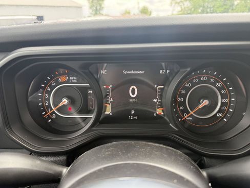 New 2026 Jeep Wrangler Unlimited Sahara AWD/4WD image 21