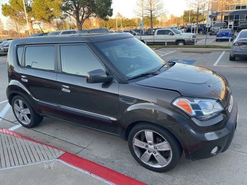 Used 2010 Kia Soul ! image 6