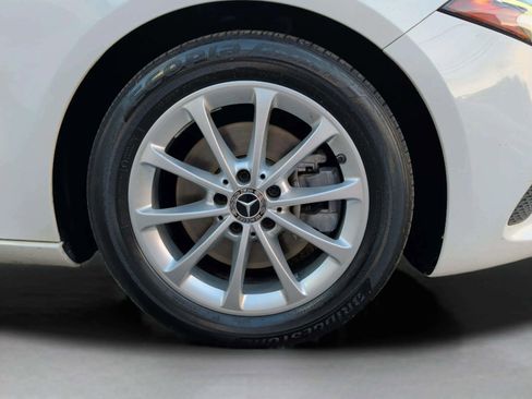 Used 2020 Mercedes-Benz A 220 image 37