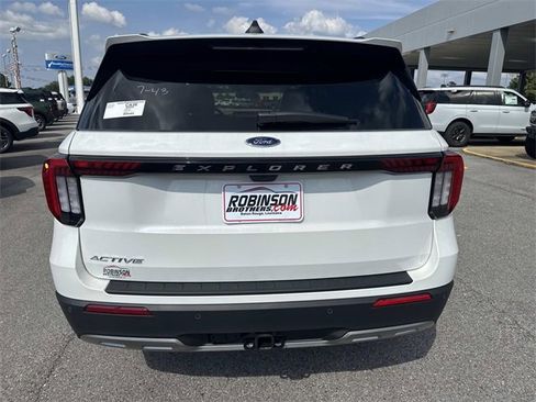 New 2025 Ford Explorer Active w/ Active Comfort Package image 6