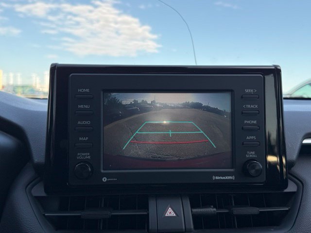 Used 2020 Toyota RAV4 XLE FWD image 20