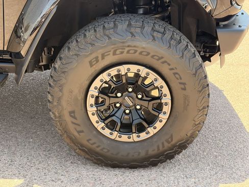 Certified 2024 Ford Bronco Raptor w/ Interior Carbon Fiber Pack 6 AWD/4WD image 9