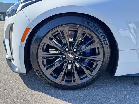 Used 2022 Cadillac CT5 V Blackwing w/ Parking Package RWD image 31