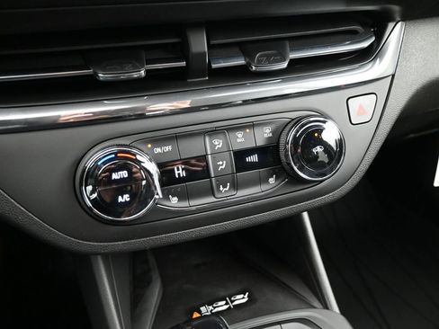 New 2026 Buick Envista Preferred w/ Convenience I Package image 17