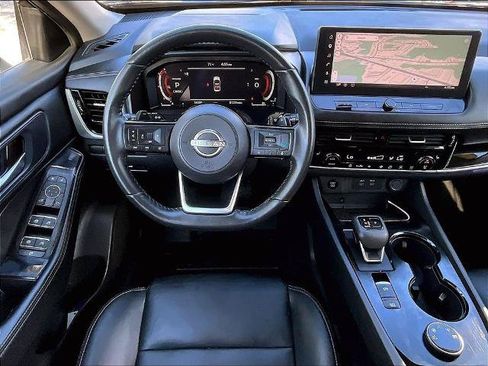 Certified 2024 Nissan Rogue SL AWD/4WD image 17