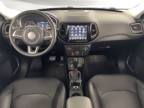 Used 2018 Jeep Compass Limited w/ Navigation Group AWD/4WD image 19