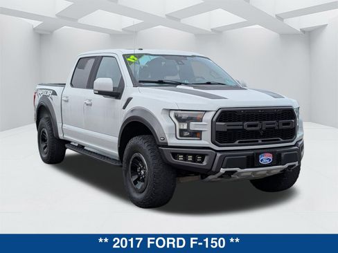 Used 2017 Ford F150 Raptor w/ Equipment Group 802A Luxury image 2