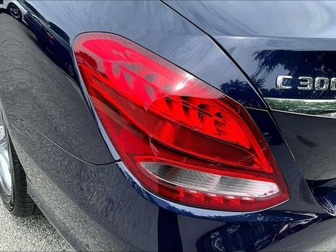 Used 2018 Mercedes-Benz C 300 4MATIC Sedan image 25