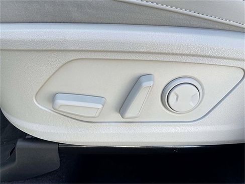 New 2026 Kia Sorento S w/ S Panoramic Sunroof Package image 17