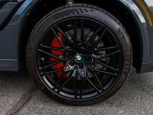 Used 2025 BMW X6 M Competition w/ Executive Package image 7