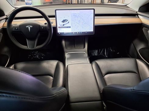 Used 2021 Tesla Model 3 Standard Range Plus image 15