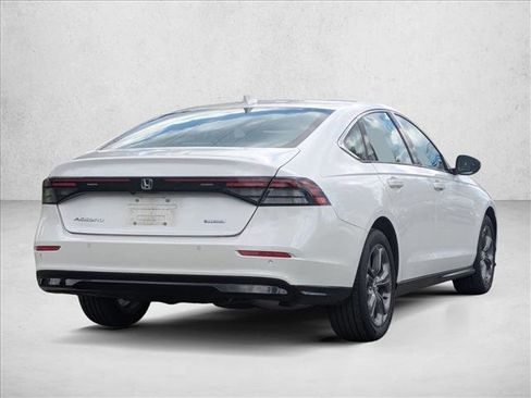 Used 2023 Honda Accord EX-L image 5