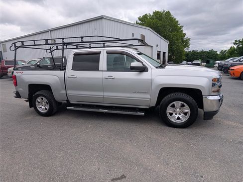 Used 2018 Chevrolet Silverado 1500 LT w/ All Star Edition AWD/4WD image 6