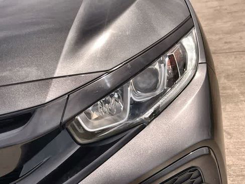 Used 2019 Honda Civic Sport image 24