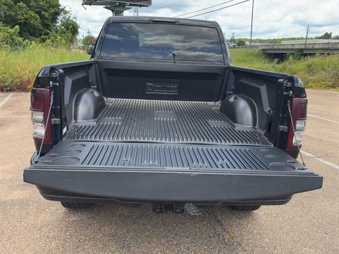 Used 2022 RAM 2500 Big Horn w/ Night Edition AWD/4WD image 27