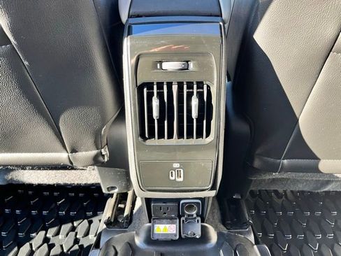 Used 2022 Jeep Compass Latitude w/ Sun and Sound Group image 19