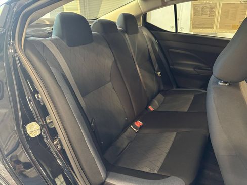 Used 2025 Nissan Versa SV FWD image 32