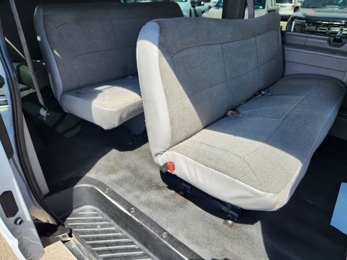 Used 2000 Ford E-350 and Econoline 350 Club Wagon image 15