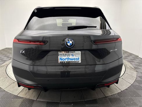 Certified 2024 BMW iX xDrive50 w/ Premium Package AWD/4WD image 15