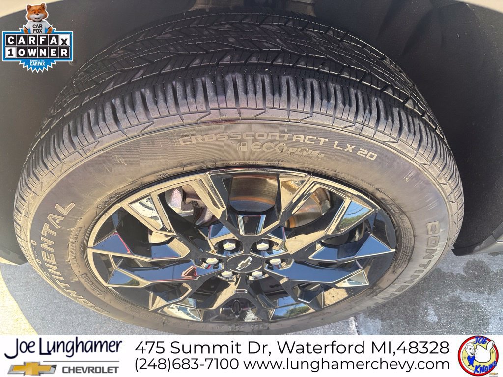 Used 2024 Chevrolet Traverse LT w/ Midnight/Sport Edition FWD image 9