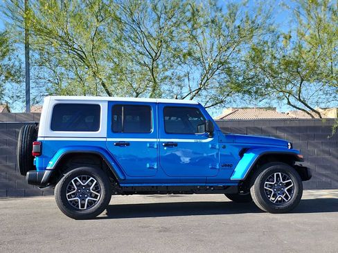 New 2026 Jeep Wrangler Unlimited Sahara w/ Whitecap Package AWD/4WD image 10