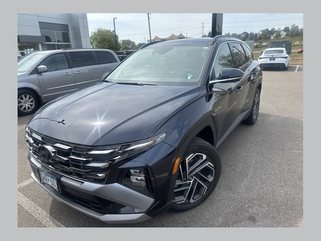Used 2025 Hyundai Tucson Limited AWD/4WD image 1