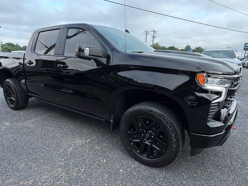 Used 2022 Chevrolet Silverado 1500 LT Trail Boss w/ LT Trail Boss Premium Package AWD/4WD image 6