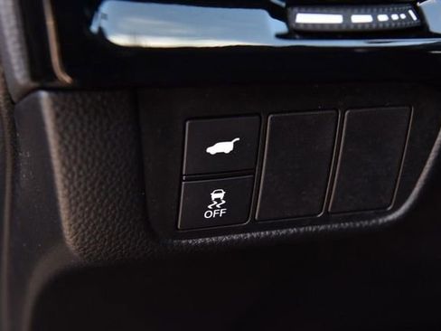 Used 2025 Honda CR-V EX-L image 11