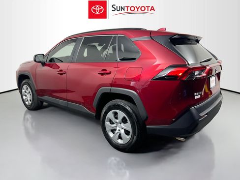Used 2021 Toyota RAV4 LE AWD/4WD image 6