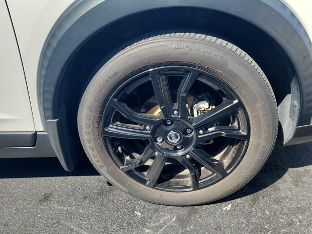Used 2020 Nissan Kicks SR FWD image 2