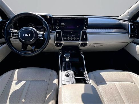 Used 2023 Kia Sorento S FWD image 17
