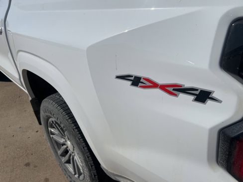 Used 2024 Chevrolet Colorado LT w/ LT Convenience Package II image 16