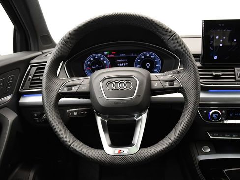 Certified 2025 Audi Q5 2.0T Premium Plus image 22