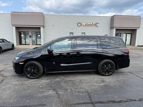Used 2025 Honda Odyssey Sport-L image 9