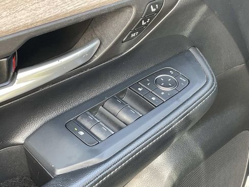 Used 2024 Toyota Grand Highlander AWD Hybrid image 18