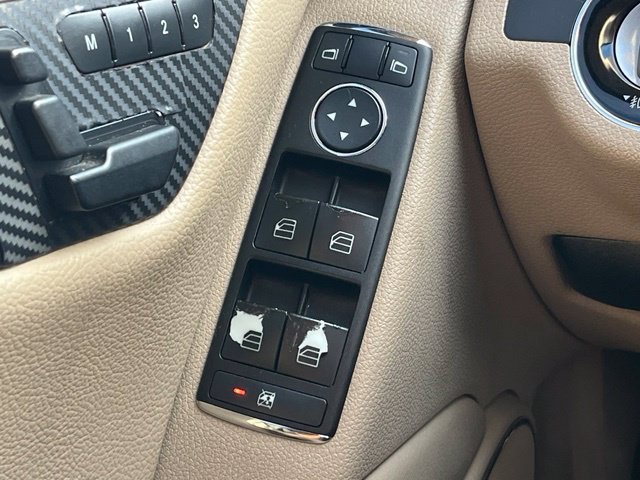 Used 2010 Mercedes-Benz C 300 4MATIC Sedan image 36
