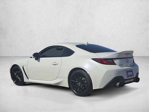 Used 2024 Toyota GR86 Premium RWD image 8