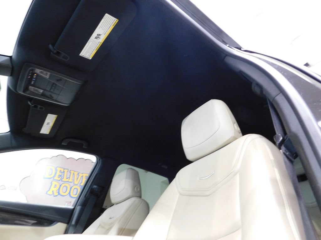 Used 2017 Cadillac XT5 FWD image 30