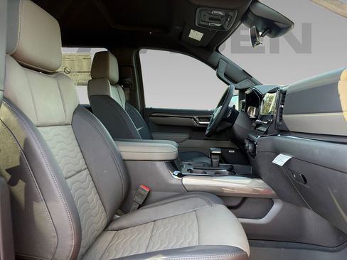 New 2025 Chevrolet Silverado 1500 ZR2 w/ Technology Package image 10